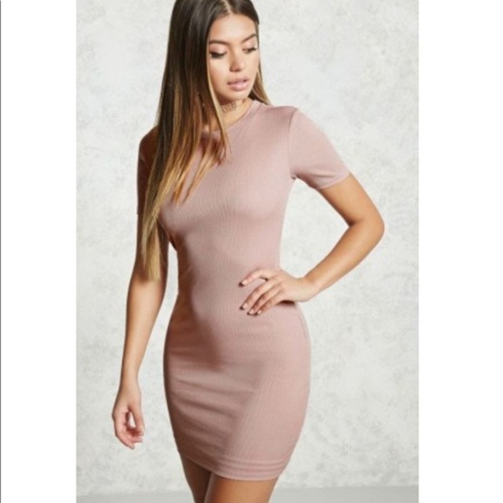 Forever 21 Short Sleeve Ribbed Knit Bodycon Dress in Pink